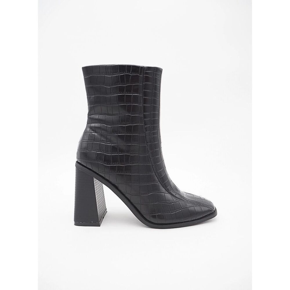 Girlhood Paris Evale Croc Boots